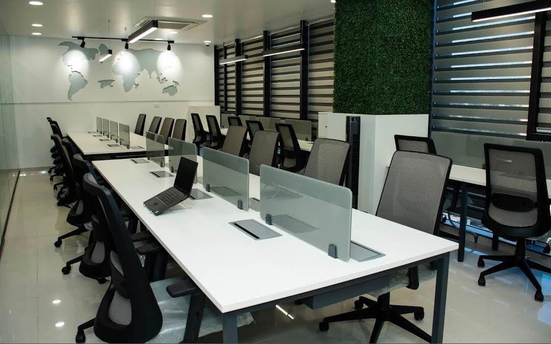Plug & Play Co-Working Desks & Cabins In, Kothrud-Pune